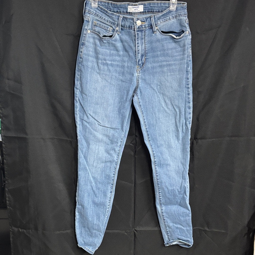 Denizen from Levi's Women's Skinny Jeans - Medium Blue